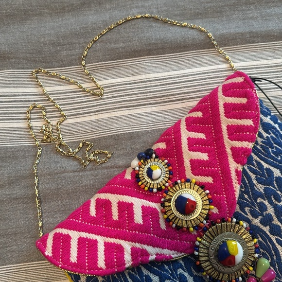 NWT Steven by Steve Madden Zada Pouch - Picture 4 of 4